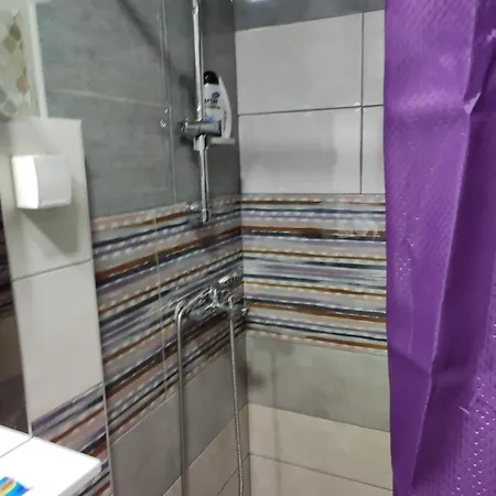 Prenociste Hrvic Indija